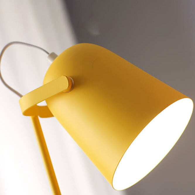 Nordic Metal LED Desk Lamp — Sleek Minimalist Light for Reading and Studying
