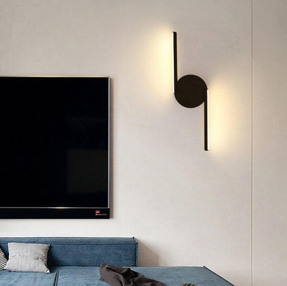 Sleek Curved Line LED Wall Light — Modern Minimalist Arc Design
