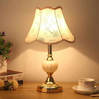 Quixy Vintage Scandinavian Table Lamp with Elegant Floral Design