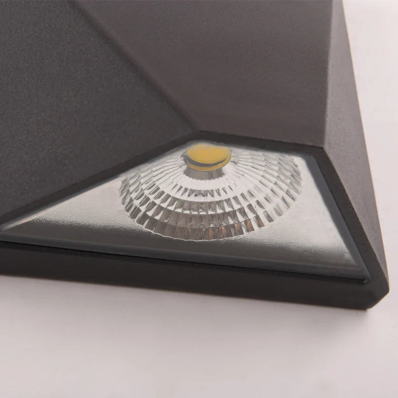 Sleek Black LED Wall Light - 5W Waterproof Aluminium Outdoor Lamp