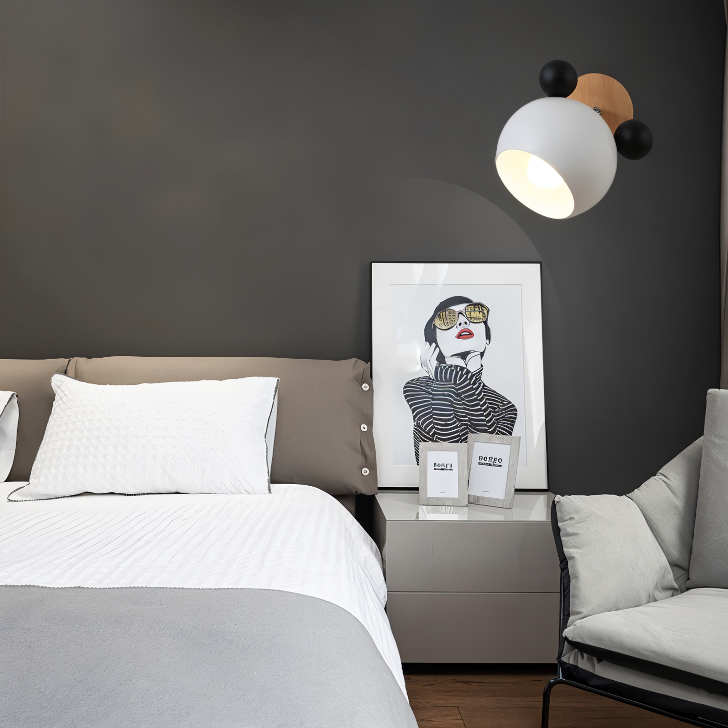 FlashMouse Wall Lamp — Playful Modern Design for Any Room