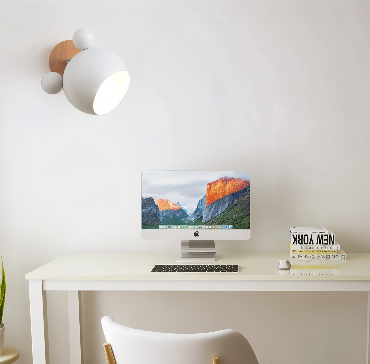 FlashMouse Wall Lamp — Playful Modern Design for Any Room