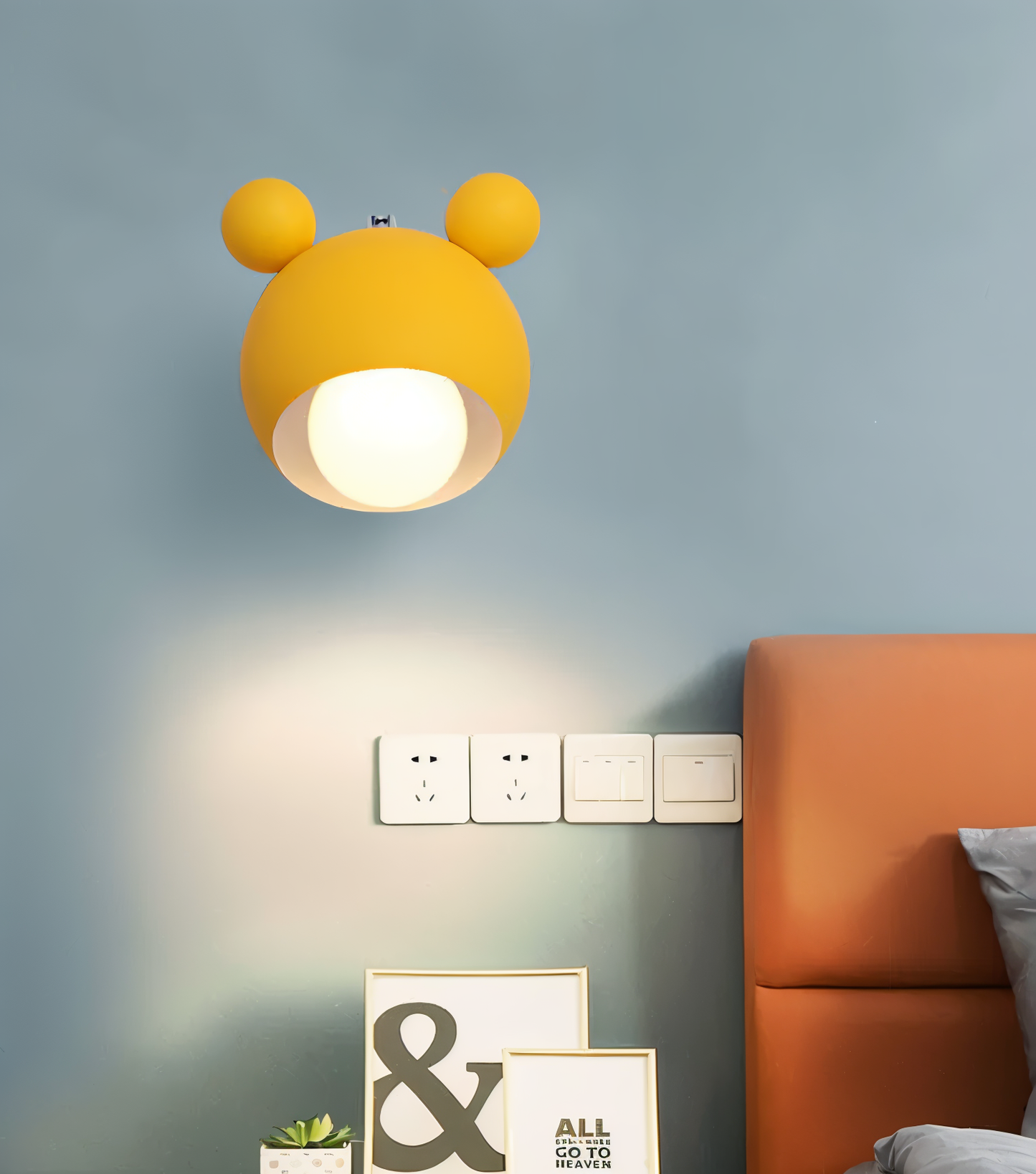 FlashMouse Wall Lamp — Playful Modern Design for Any Room