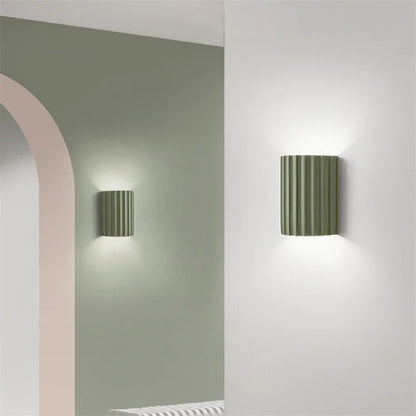 Nordic Modern Resin Wall Lamp - Sleek Indoor Wall Light for a Stylish Home