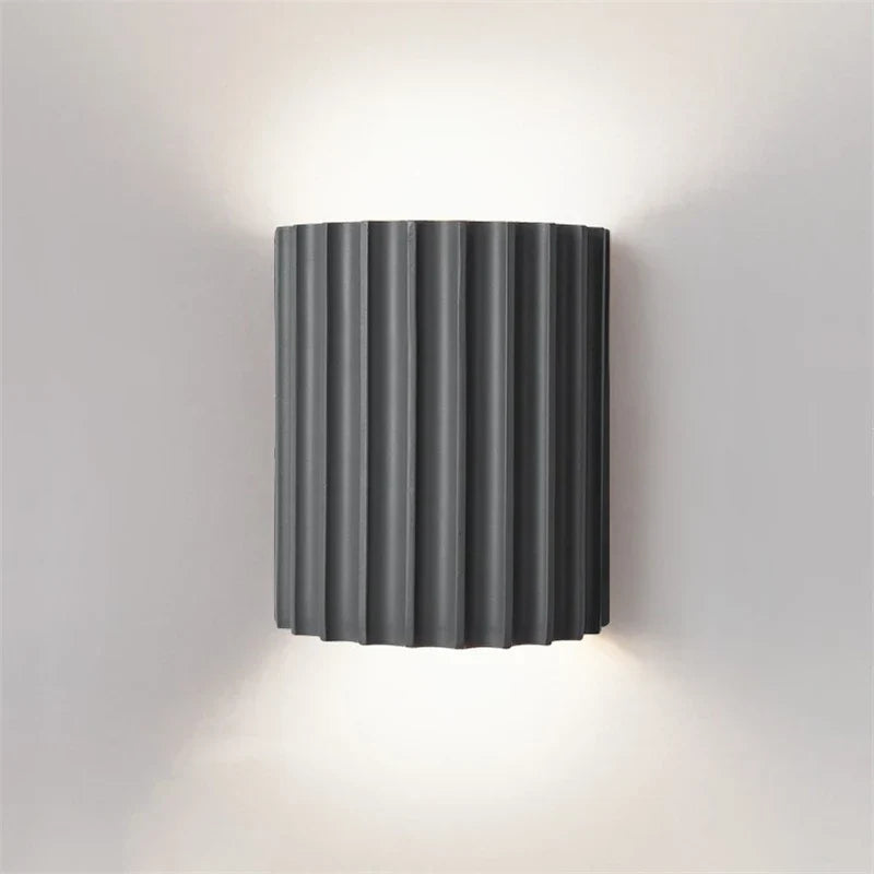 Nordic Modern Resin Wall Lamp - Sleek Indoor Wall Light for a Stylish Home