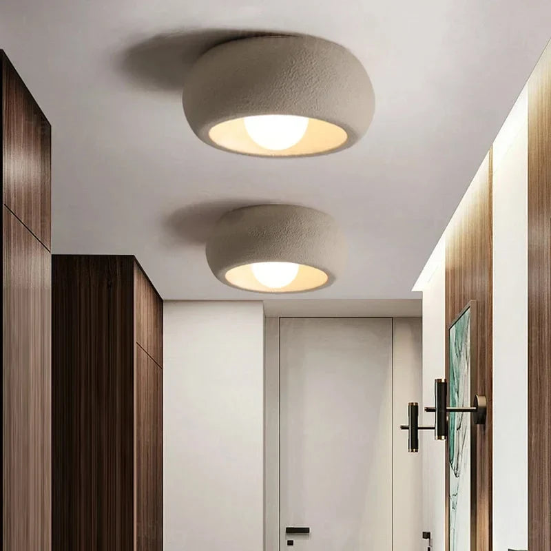 Sleek Minimalist Circular Ceiling Light | Contemporary Flush-Mount Fixture