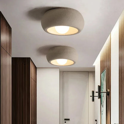 Sleek Minimalist Circular Ceiling Light | Contemporary Flush-Mount Fixture