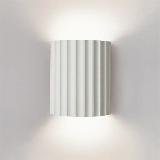 Nordic Modern Resin Wall Lamp - Sleek Indoor Wall Light for a Stylish Home