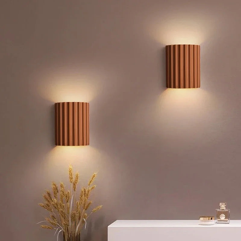 Nordic Modern Resin Wall Lamp - Sleek Indoor Wall Light for a Stylish Home