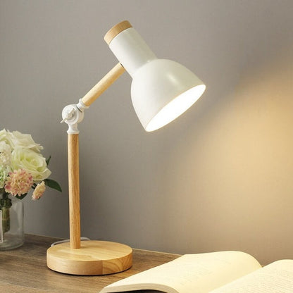 Nordic Wooden LED Desk Lamp — Sleek Scandinavian Minimalist Lighting for Your Workspace