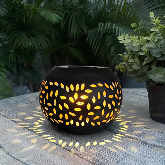 Lumopattern Solar Garden Light - Elegant Decorative Metal Outdoor Lamp