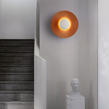 Hasna SunRay Wall Lamp — Contemporary Metallic Sun Design for a Radiant Glow